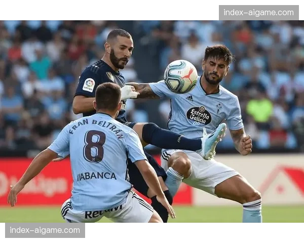 数据分析:为何本赛季西甲是“逆转”赛季?中下游球队体能分配策略成关键 数据分析:为何本赛季西甲是“逆转”赛季?中下游球队体能分配策略成关键